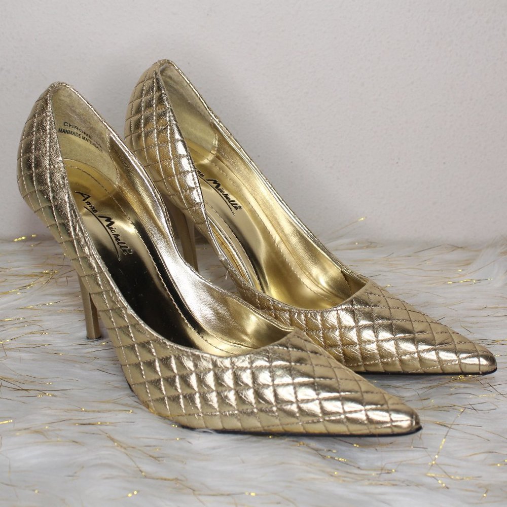 Anne Michelle Vintage Metallic Gold Quilted Heels